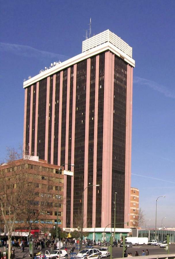 Nirvana Hotel Мадрид Екстериор снимка