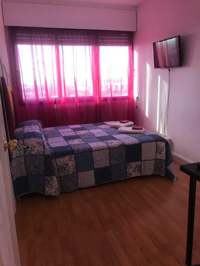Nirvana Hotel Мадрид Екстериор снимка
