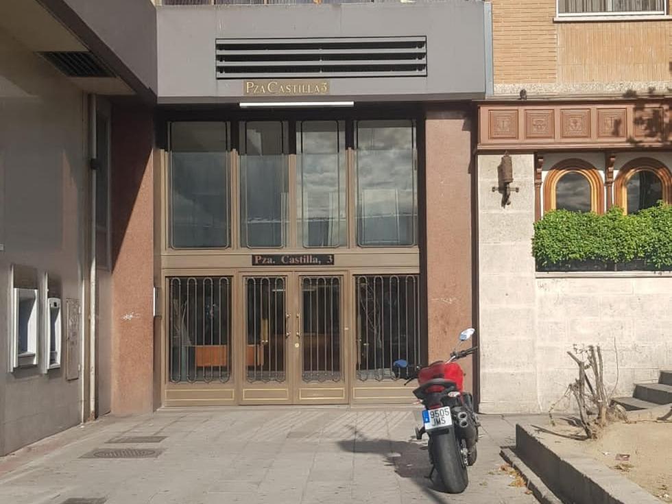 Nirvana Hotel Мадрид Екстериор снимка